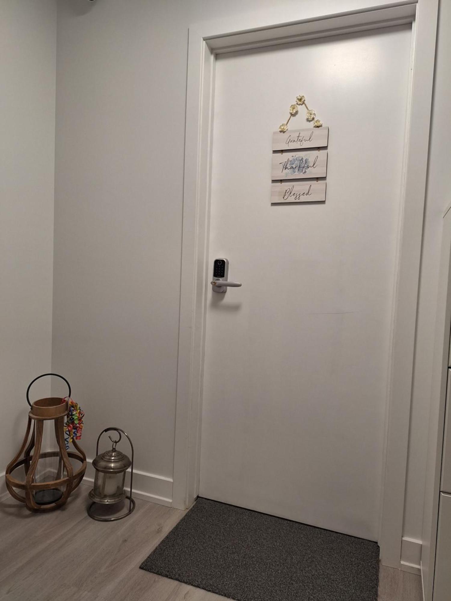Independent Basement Studio Suite Ottawa Kültér fotó